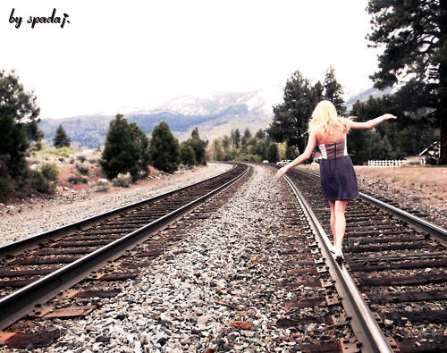 0106399241 - Cine vrea sa fim prieteni