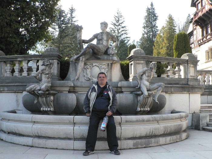 P1090881 - 2010 17 19 04 busteni