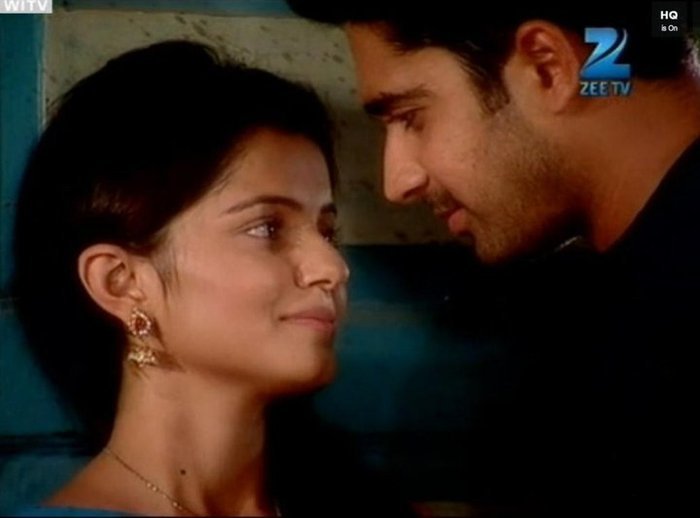 Dev & Radhika in Love [134] - Dev si Radhika