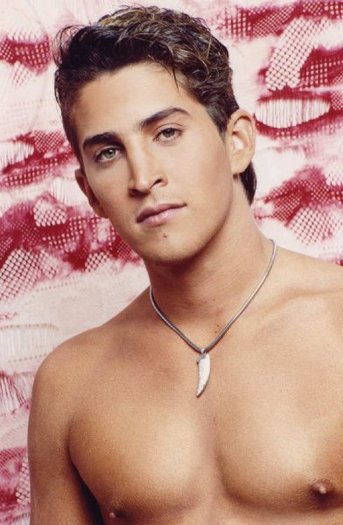 155526_122772341118980_122765847786296_163149_3220774_n