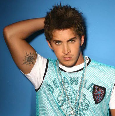 162981_122770984452449_122765847786296_163076_5387529_n