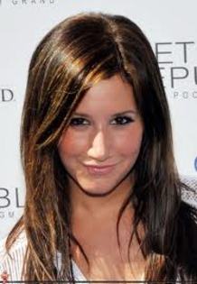 bn fratioare!uite ca vin si issa cu raluca