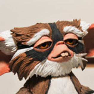 Gremlins-lenny-mogwai-figure-neca-toy-fair-2011_144x144