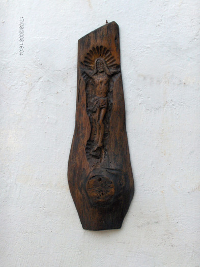 Picture 240 - sculptura și cruci