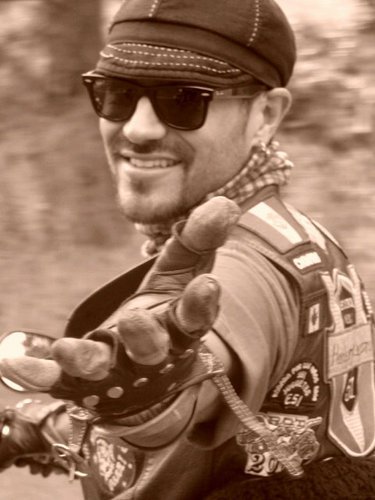 217605_198618853508404_107829272587363_421359_4393079_n - Jorge Poza