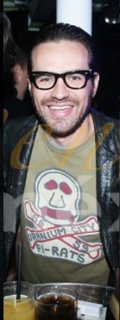 301404_286108824738102_226089210740064_1388400_1847115057_n