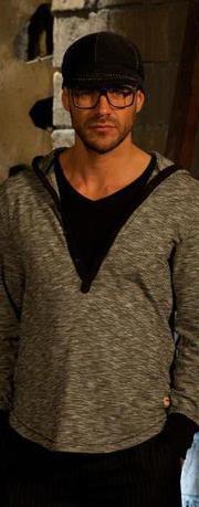 373698_226089210740064_1487818889_n