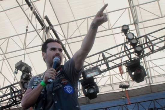 230631_226825587333093_226089210740064_1096376_6082179_n