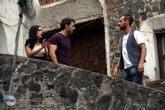 251060_230387650310220_226089210740064_1126406_4418748_n