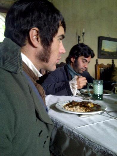 319184_307494599266191_226089210740064_1489708_1235081310_n