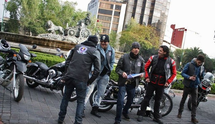 386013_338075689541415_226089210740064_1614462_335798711_n