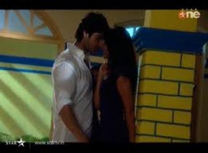 images (2) - Sid si Ridhhima3
