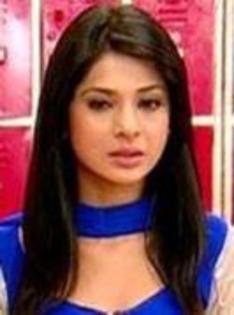 59539379_QRWMMYP2 - jennifer winget biografie