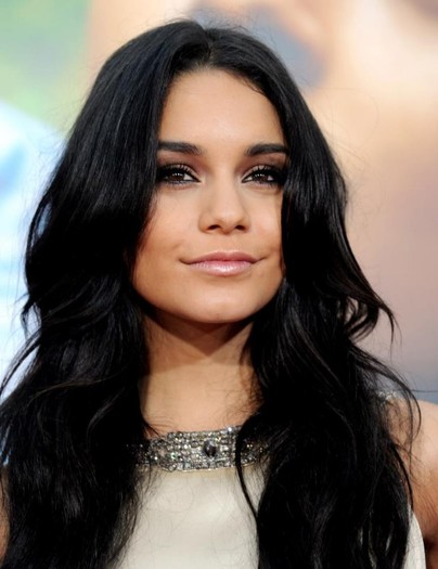  - E-Vanessa Anne Hudgens-E