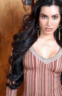 313079_248649658509047_248642525176427_774386_8130238_a - Karina Mora