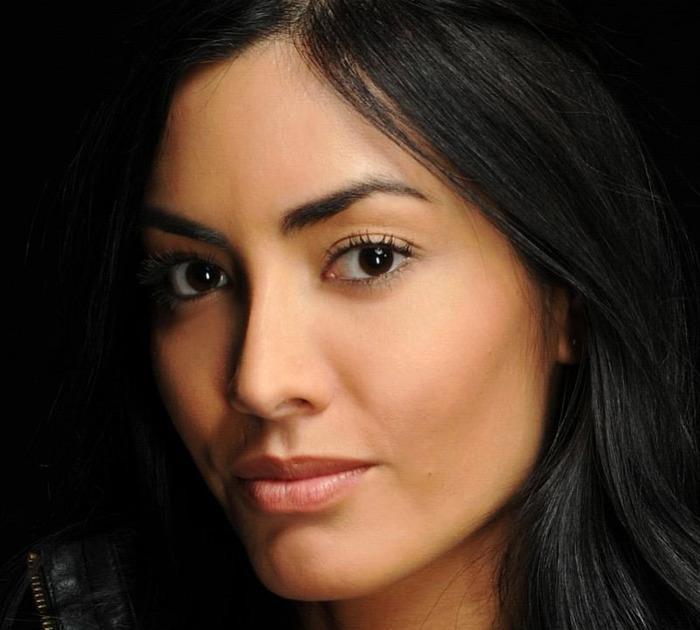 313806_257910700916276_248642525176427_807594_202748552_n - Karina Mora