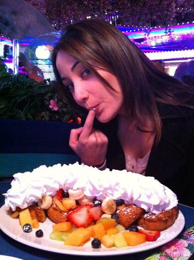 432105_264299406968618_155892897809270_644601_177595479_n