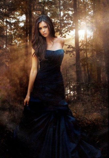 Elena (4)