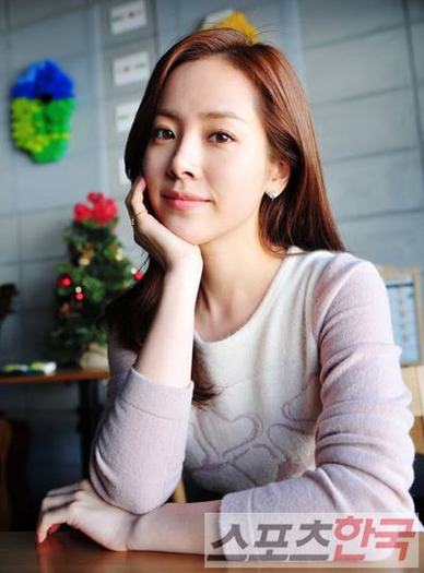 397060_291525344236836_201020253287346_862091_154637237_n - 0 0 0  Facebook-ul lui Han Ji Min