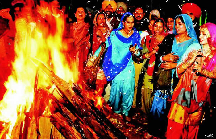 Lohri_festival_picture - Festivalul Lohri