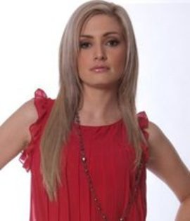 268204_167711073295584_167691109964247_426952_7468763_a - Lisette Morelos