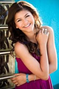 images - photoshoop  zendaya