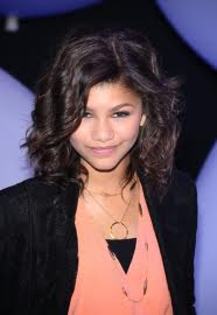 images - photoshoop  zendaya