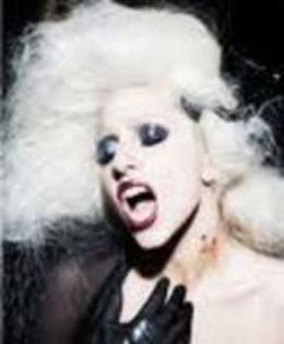 17484385_IJFSPAFLO - lady gaga