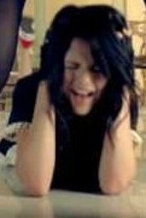 TATII NU!!! TE ROGGG!!!! AAAAAA [plangea foarte foarte rau] nu...taticule.... - xX Partea l Xx