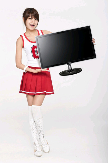 SNSD_Samsung_CF_SooYoung_by_kaskusone