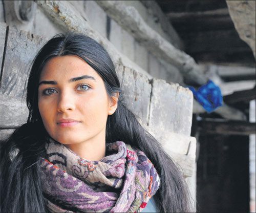 7031_110 - Tuba Buyukustun