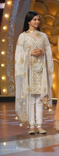 Deepika Padukone_244