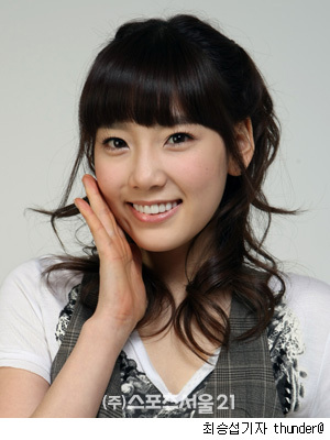 snsd-member-1 - Taeyeon