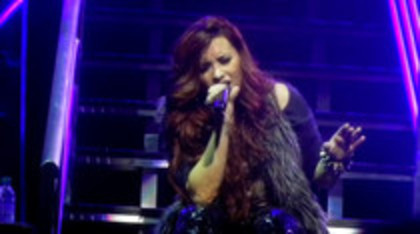 Demsie (225) - Demilush - Fix A Heart Live in Atlanta Captures