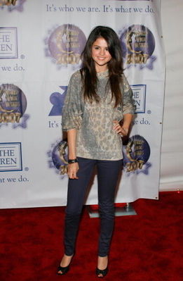 normal_selenafan04 - 2007 World Magic Awards