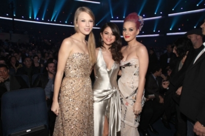 normal_085 - November 20th - American Music Awards