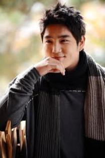 kim youngwoon&hl=ro&prmd=imvns&tbm=isch&tbo=u&source=univ&sa