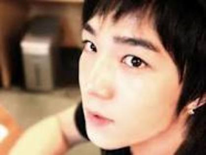 kim youngwoon&hl=roh&tbo=u&source=univ&sa - Kim Youngwoon