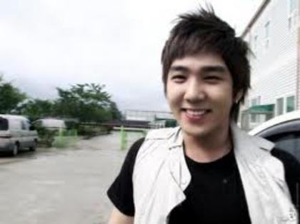 kim youngwoon&hl=rons&tbm=isch&tbo=u&source=univ&sa - Kim Youngwoon