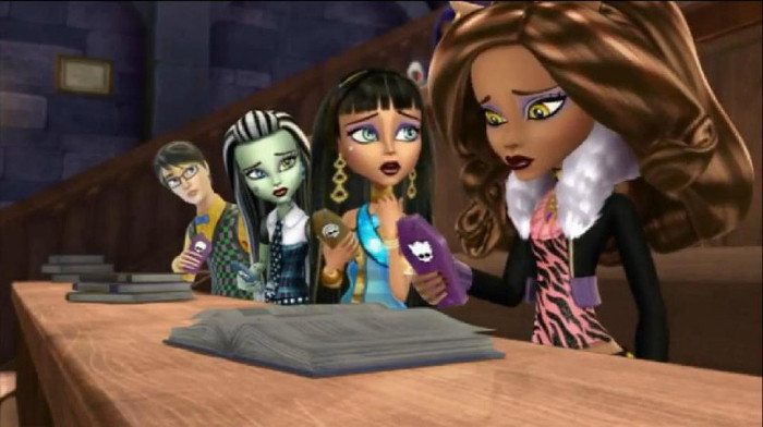 374641_302827743087177_221326127904006_720379_711271815_n - monster high