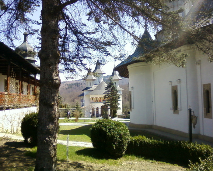 Sihastria1 - Manastiri Moldova