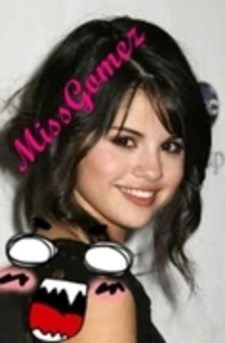 61679163_OFOBFDD - selena gomez