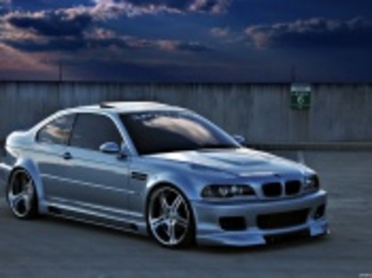 car_wallpaper_92-t1[1]