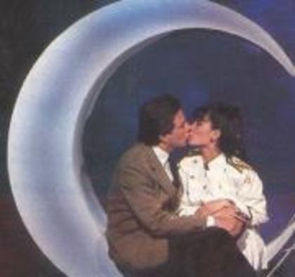 375191_261134680610371_246301638760342_732027_1832733968_a