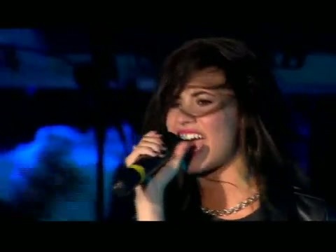 06. Demi Lovato - Until You\'re Mine (Live At Wembley Arena) 086 - Demilush - Until Youre Mine Live At Wembley Arena Captures