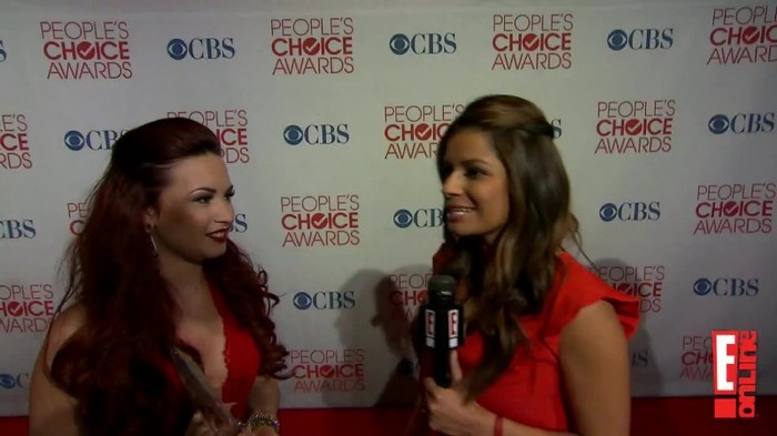 2012 People\'s Choice_ Demi Lovato 006