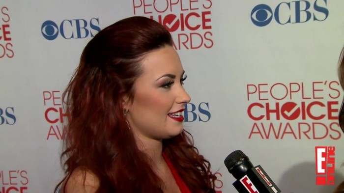 2012 People\'s Choice_ Demi Lovato 670