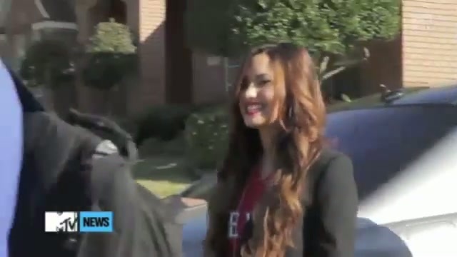 Behind Demi Lovato\'s Performance At The World Series 041 - Demilush - Behind Demi Lovatos Performance At The World Series