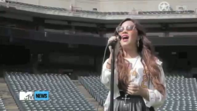 Behind Demi Lovato\'s Performance At The World Series 049