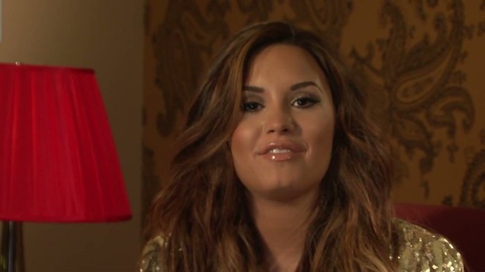 Behind The Scenes with Demi Lovato_ Latina Magazine Cover Shoot 017